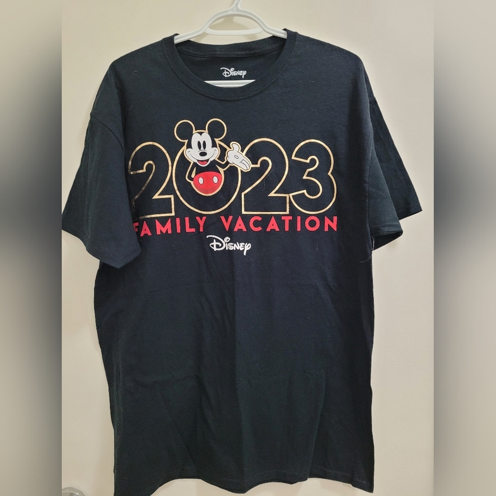 Disney MICKEY TShirt (LARGE) - Picture 3 of 4